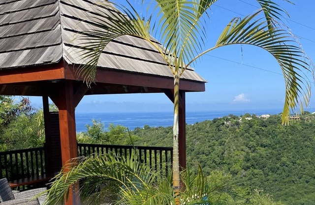 Homerez - Amazing bungalow 6 km away from the beach for 2 ppl. with shared pool