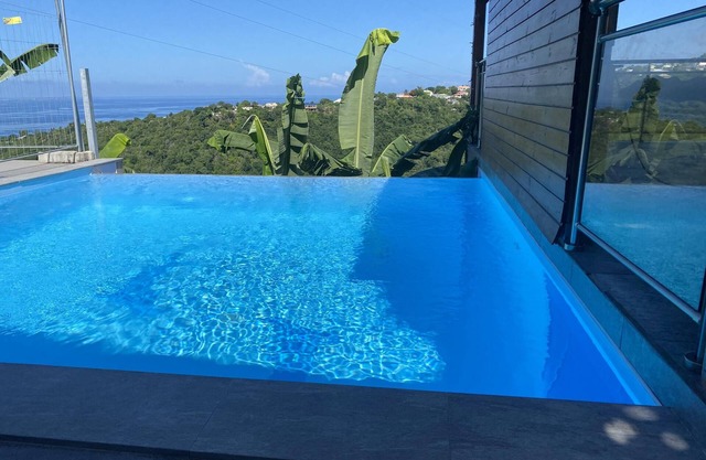 Homerez - Amazing bungalow 6 km away from the beach for 2 ppl. with shared pool