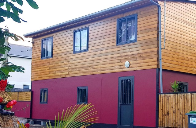 Homerez - Amazing house for 6 ppl. with garden at Saint-Benoit