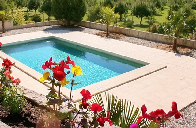 Homerez - Amazing villa for 6 ppl. with swimming-pool at Mormoiron