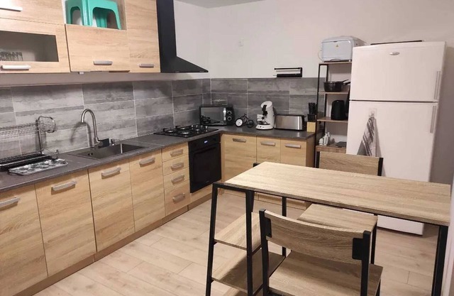Homerez - Apartment in Nevy-sur-Seille.