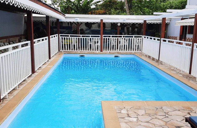 Homerez - Apartment in Sainte-Marie, pool