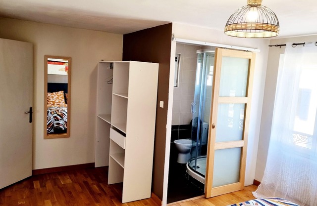 Homerez - Beautiful house for 6 ppl. with terrace at Saint-Michel-sur-Orge