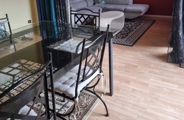 Homerez - Beautiful appartement for 4 ppl. with balcony at Chalon-sur-Saône