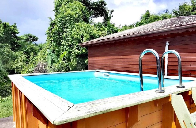 Homerez - Charming Bungalow in Le Gosier with Terrace