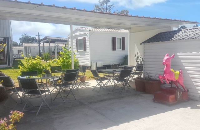 Homerez - Charming Bungalow in Pataias with Shared Pool