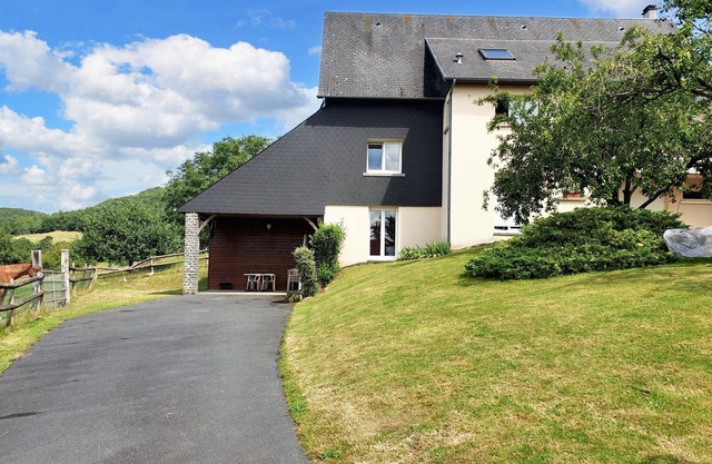 Homerez - Charming house in Saint-Remy with enchanting garden