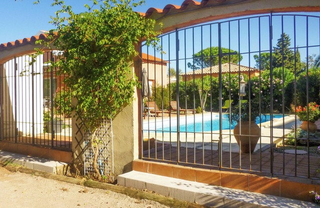 Homerez - Charming House near Castelnou with Private Pool