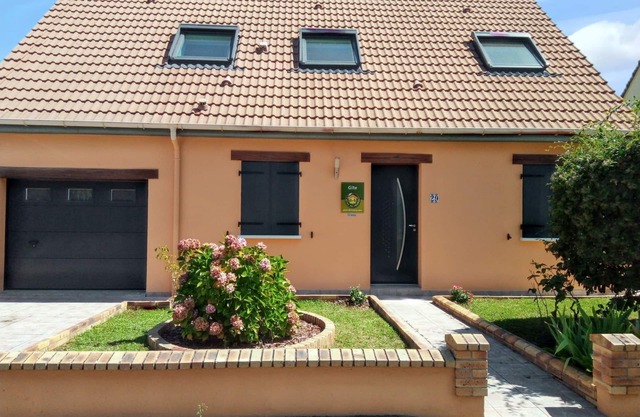 Homerez - Comfortable house in Le Mans with garden and terrace