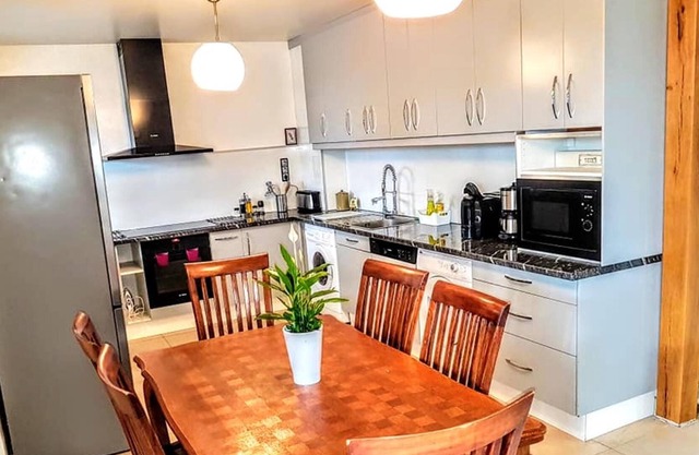 Homerez - Exceptional house with garden and balcony