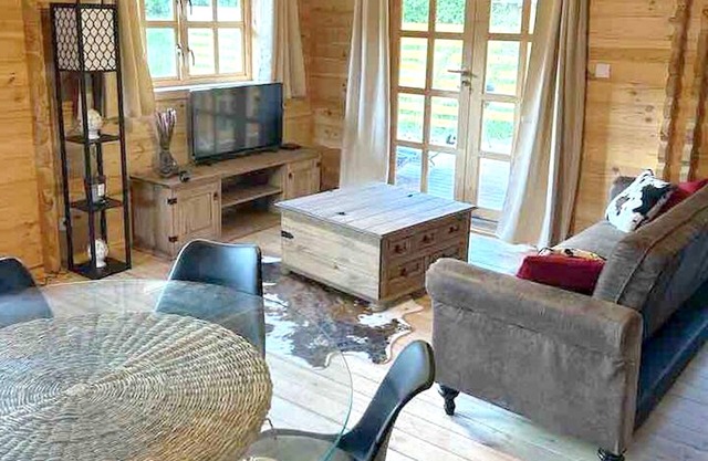 Homerez - House for 6 ppl. with garden and terrace at Fougax-et-Barrineuf