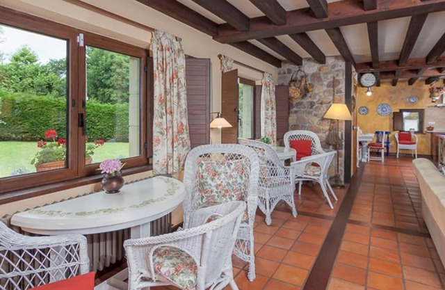Homerez - House 11 km away from the beach for 7 ppl. with garden at Calgar