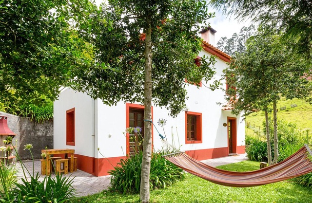 Homerez - House 12 km away from the beach for 5 ppl. with terrace at Camacha