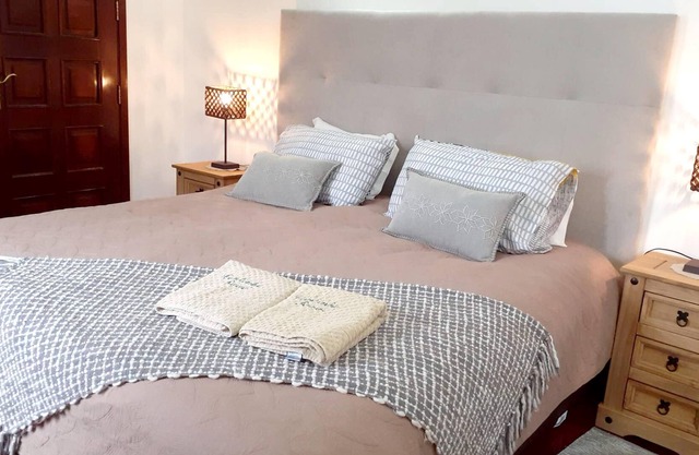 Homerez - House 12 km from the beach for 5 pers. with terrace in Camacha