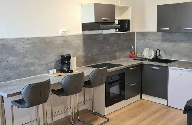 Homerez - Modern Studio with Terrace in Les Abymes - 50 m²