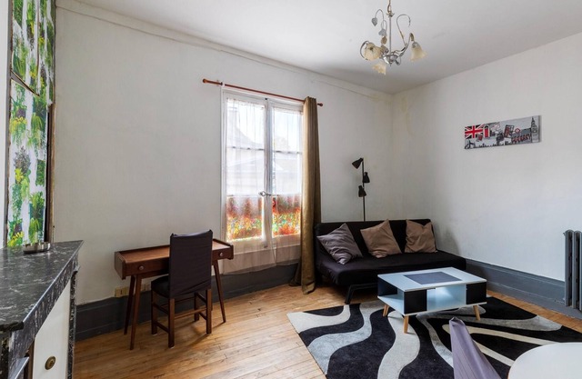 Homerez - Nice appartement for 2 ppl. at Sens