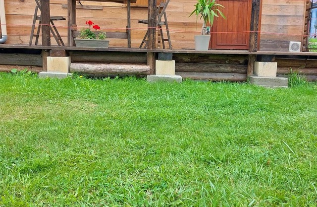 Homerez - Nice chalet for 2 ppl. with garden and terrace at Maizières-lès-Vic