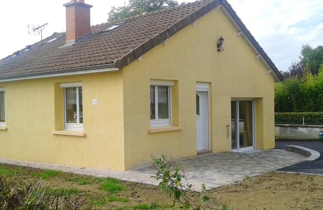Homerez - Nice house for 7 ppl. with garden and terrace at Thil-sur-Arroux