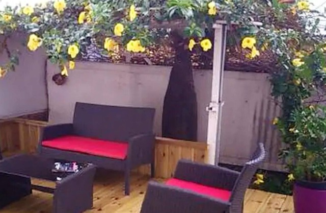 Homerez - Nice house with garden and terrace & Wifi