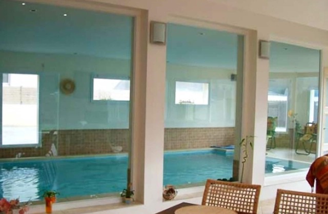 Homerez - Villa for 12 ppl. with swimming-pool, jacuzzi and garden at Saint-Nic