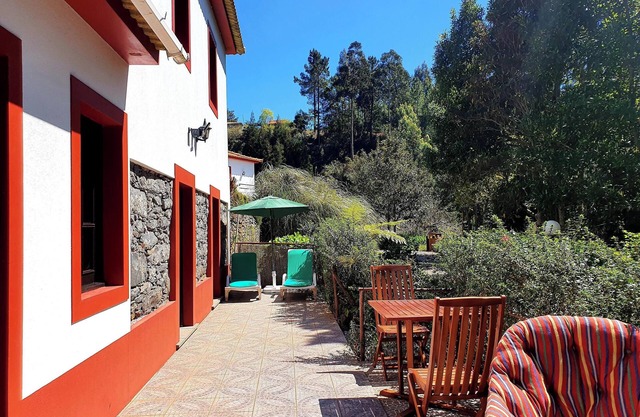 Homerez - Villa in Camacha, Mountain View