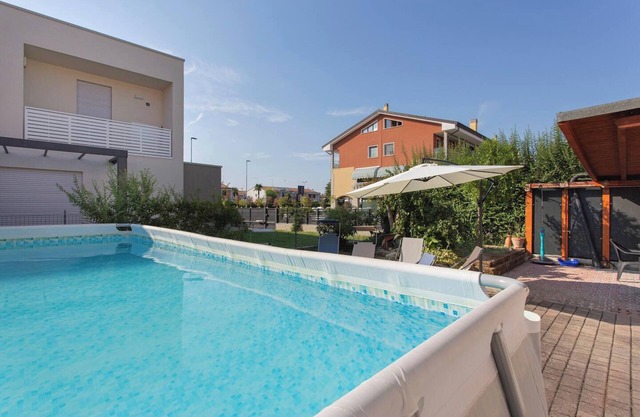 Homerez - Villa Legnaro w/Pool.
