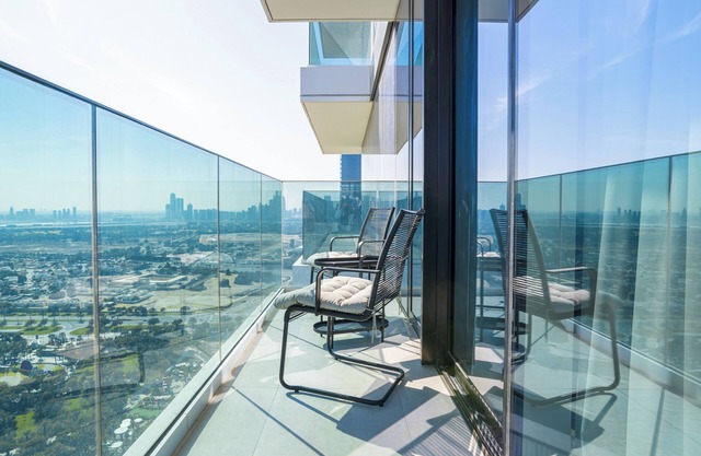 HomesGetaway-2BR Apt in 1 Residences