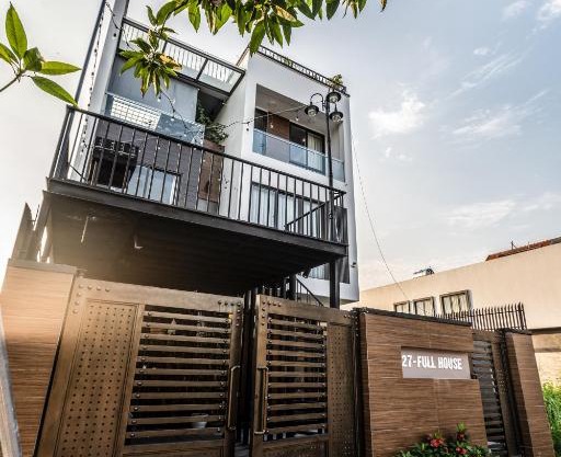 Homestay Villa Full House