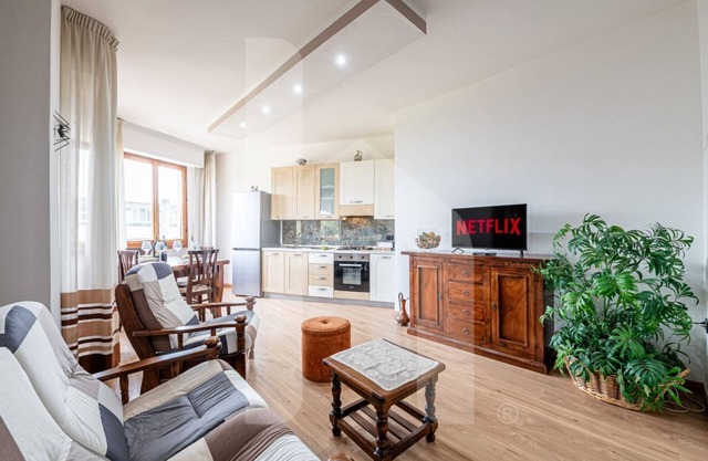 [Homiday] Elegant Apartment [3bedroom 2bath]
