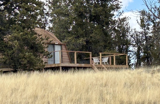 Honeydome Hideaway on 2 acres, close to fishing & national forest w/ATV trails.