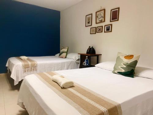 Hospedaje Aldana - Habitación L E R D O en zona centro