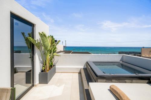 Hospi Living Stalida Beachfront Suites with Heated Jacuzzi