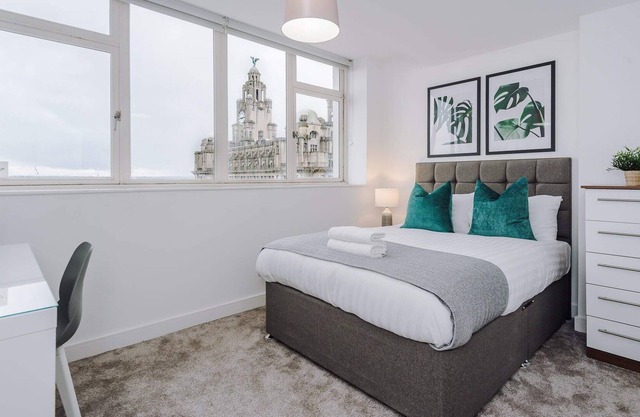 Host Apartments | Waterfront Penthouse