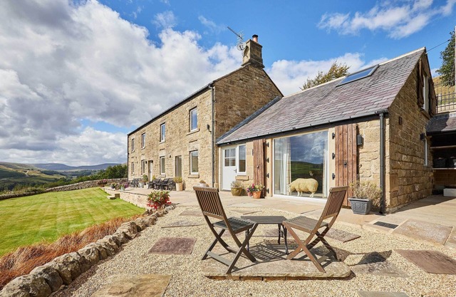 Host & Stay | Edge Farm