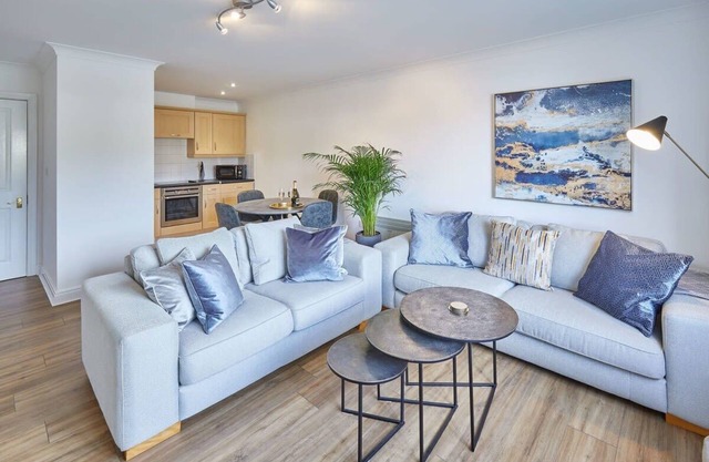 Host & Stay | Freshwater View
