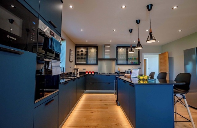 Host & Stay | Hilltop House
