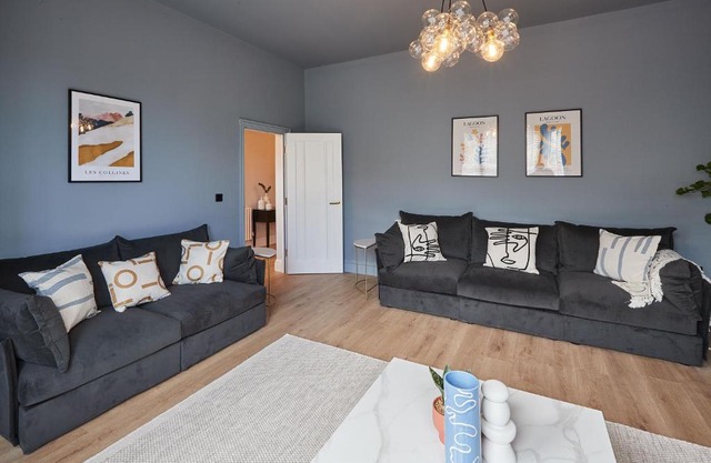 Host & Stay - Parkside Villa