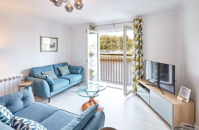Host & Stay | Shipwrights Eskape