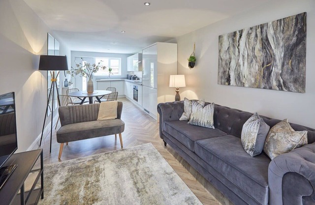 Host & Stay | The Madison at Prospect Hill Apartments
