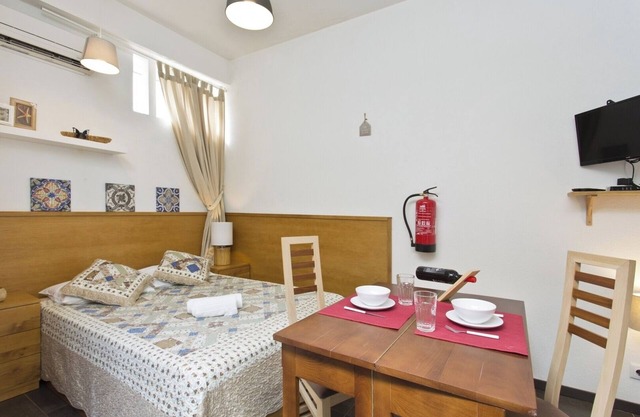 Host Wise - Cozy Quiet Flat | Trindade Station