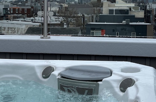 Hot Tub All Seasons