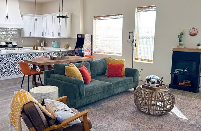 Hot Tub + Arcade Games, Family Friendly New Home