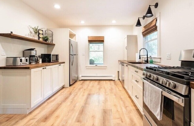 Hot Tub Cabin in the Mountains