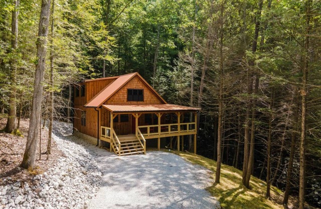 Hot Tub & WiFi - Angel`s View - Red River Gorge KY