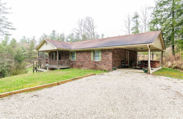 Hot Tub & WiFi -Carrie`s Cottage - Red River Gorge