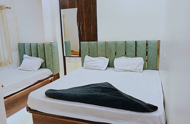 Hotel Aagman Palace - Near Mahakal Temple