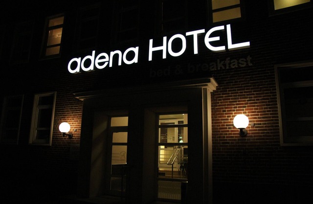 Hotel Adena