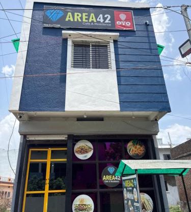 Hotel Area 42