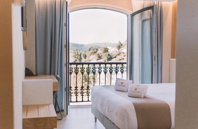 HOTEL CANDOR