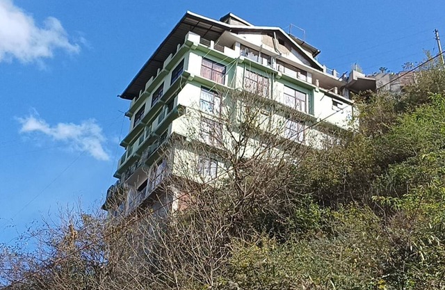 Hotel D Pal